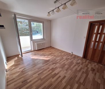 Pronájem bytu 1+1 33 m² - Photo 1