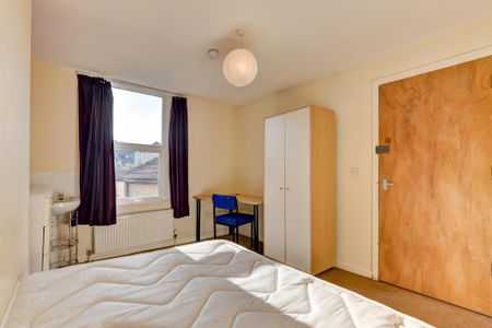 7 bedroom house to rent - Photo 3