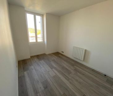 Location Appartement 4 pièces 71m² ST AMBROIX 30500 - Photo 2