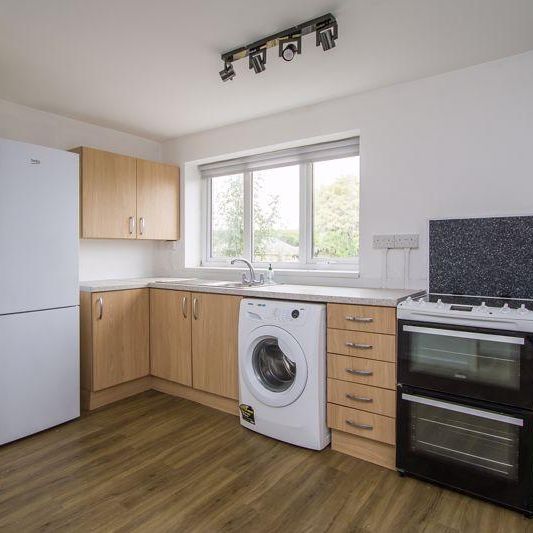 3 bedroom end of terrace house to rent - Photo 1