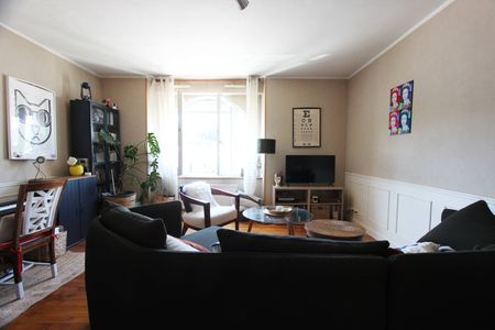 UN SPACIEUX ET LUMINEUX APPARTEMENT DE TYPE 3, DANS LE QUARTIER DE KERFEUNTEUN. - Photo 3