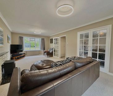 Robin Hill Drive, Camberley, Surrey, GU15 - Photo 3