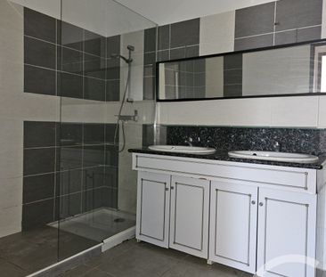 Location Appartement 3 pièces 105m² GRAULHET 81300 - Photo 4