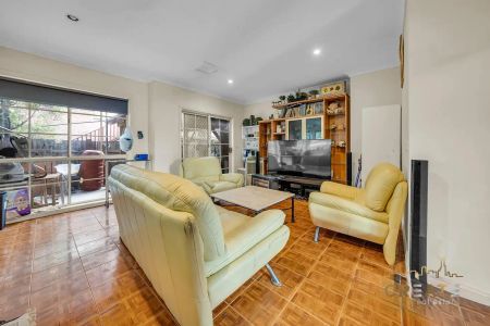 “SHARED HOUSE IN PRIME FOOTSCRAY LOCATION” - Photo 5