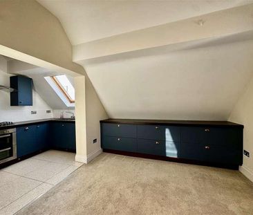 Birmingham Road, Sutton Coldfield, B72 - Photo 2