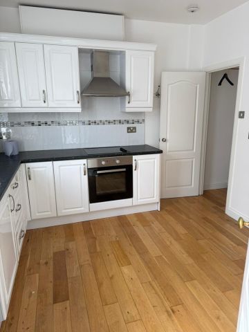 2 Bed Semi-Detached House, Marsden Mount, LS11 - Photo 4