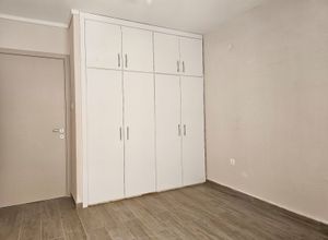 Διαμέρισμα για ενοικίαση - Χαριλάου, - Φωτογραφία 2