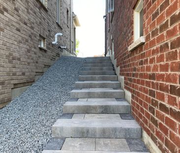 For Lease - 58 Briarfield Avenue, East Gwillimbury, Ontario - Photo 5