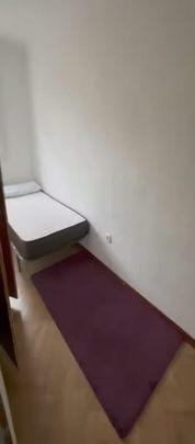 Calle de Nuestra Señora del Villar, Madrid, Community of Madrid 28017 - Foto 1