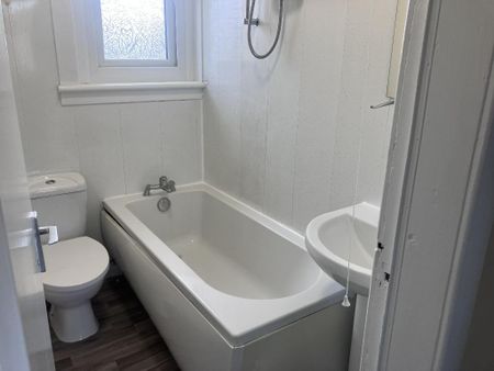 3 bedroom duplex to rent - Photo 5