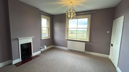 3 bedroom detached house to rent - Photo 3