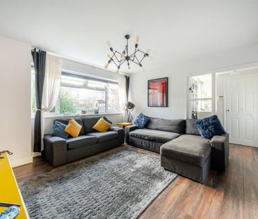 2 bedroom maisonette to rent - Photo 3