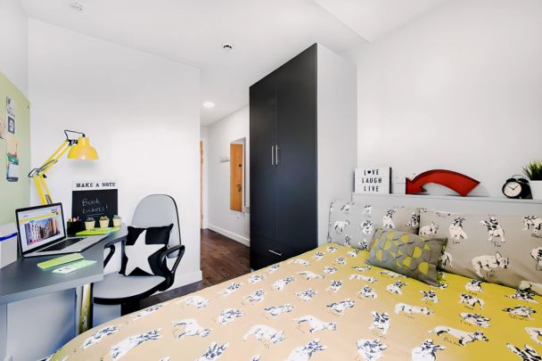 Standard room - 2 bed flat - Photo 1