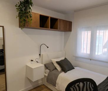 Room in a shared 5-bedroom apartment for rent in Almenara, Only Males - Photo 6