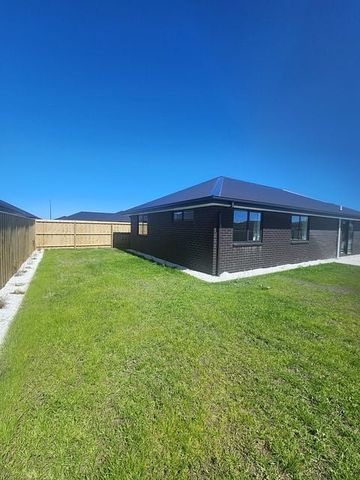 Brand new 3 Bed Home in Woodend - Photo 4