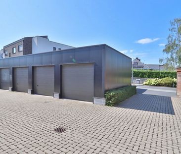 Penthouse met garage op het kerkplein van Melsele! - Photo 3