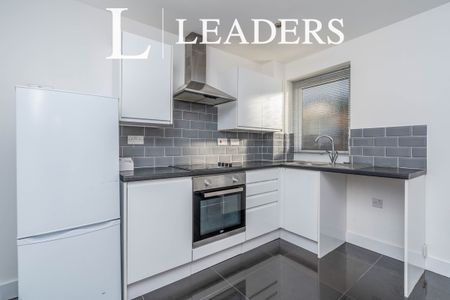 4 bedroom apartment to rent Warren Avenue, Southampton, SO16 - Photo 2