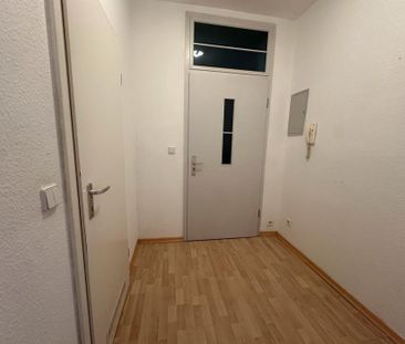 Helle-2-Zimmer-Wohnung mit Balkon mit EBK - Photo 3