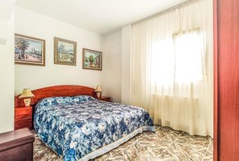 Chalet Vacacional con la piscina privada en La Zenia