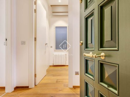 Barcelona, Catalonia 08007 - Photo 2