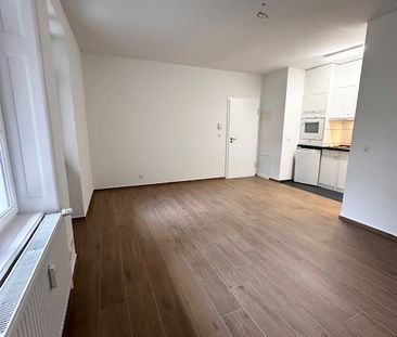 Charmante 1.5-Zimmer-Wohnung mit Balkon in Basel - Photo 3