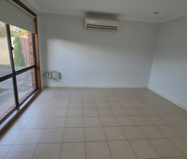 Beautiful 3 Bedroom Home with Large Backyard!!! - Photo 1