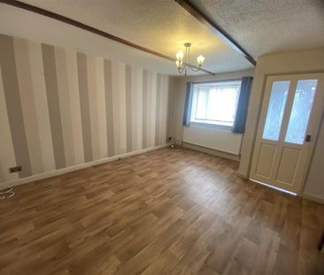 3 bedroom detached house to rent - Photo 2