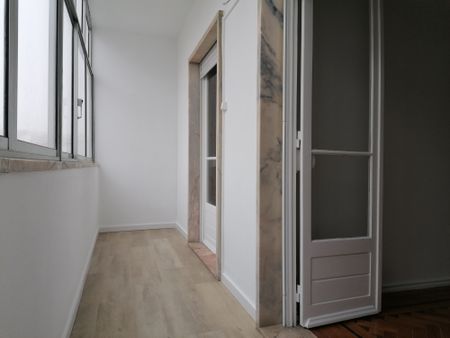 2 bedroom flat for rent - Ajuda - Lisbon - Photo 5