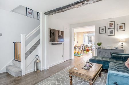 Queens Head Cottages, Whielden Gate, Winchmore Hill, Amersham, HP7 0NE - Photo 2