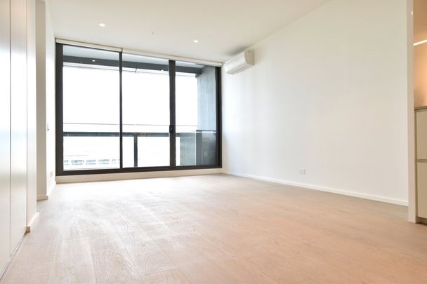 705S/889 Collins Street - Photo 1