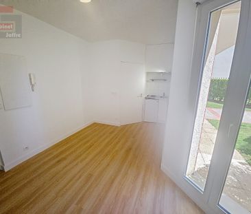 Location Appartement 1 pièce 13m² FONTAINEBLEAU 77300 - Photo 2