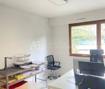 Location Bureau - Photo 6