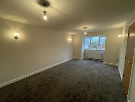 5 bedroom detached house to rent - Photo 3