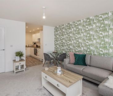 1 bed Flat To Let - Photo 3