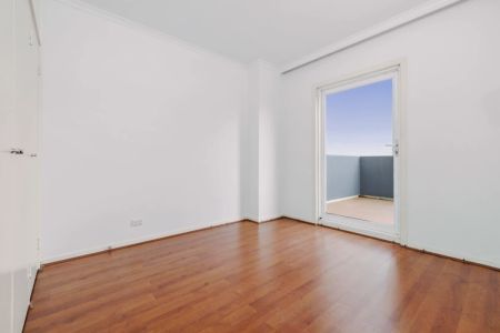 2Bedrooms, 1Bathrooms - Photo 3