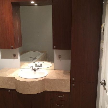 Grand 4 1/2 à louer - Photo 4