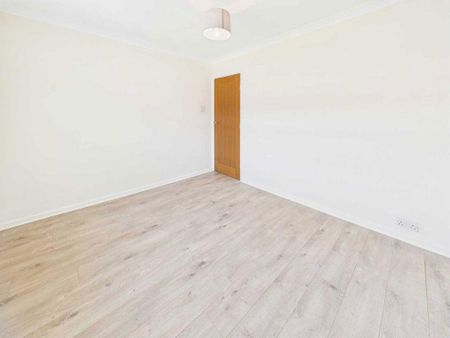 2 bedroom bungalow to rent - Photo 2