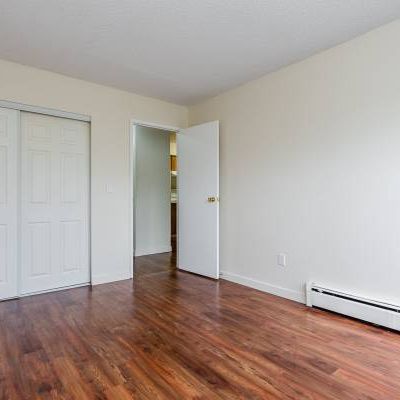 GRAHAM : One bedroom apartment 2,200$ for October 1st - Photo 1