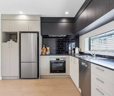 Mangere Bridge - Alarmed 2 bedroom townhouse - Photo 5