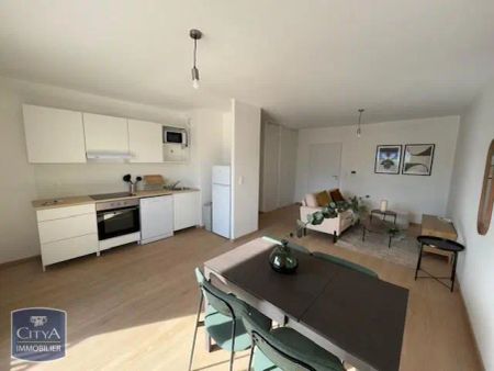 Appartement à louer 4 pièces 79.43m² - Photo 2
