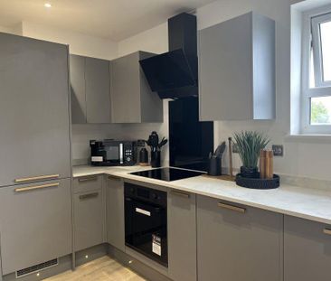 1 bedroom in a house share to rent - Photo 4