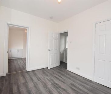 2 bedroom house to rent - Photo 3