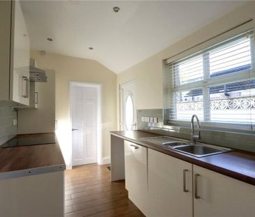 2 bedroom terraced house to rent - Photo 1