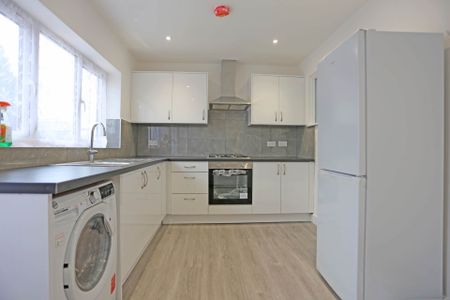 Price £2,500 pcm - Let - Photo 5