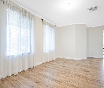 Spacious Family Home Just Minutes from the Beach! - Photo 4