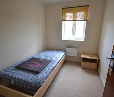 2 bedroom flat to rent - Photo 3