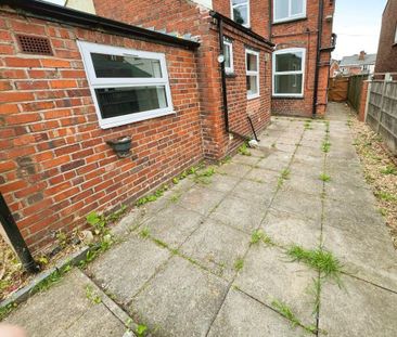 House share to rent - Photo 2