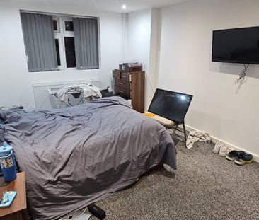 3 Bed - 12a Harold Mount, Hyde Park, Leeds - LS6 1PW - Student - Photo 2