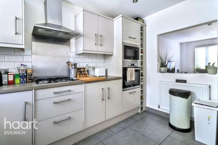 3 bedroom terraced house to rent - Photo 5