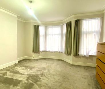 4 Bed Terraced House, Totterdown Street, SW17 - Photo 4